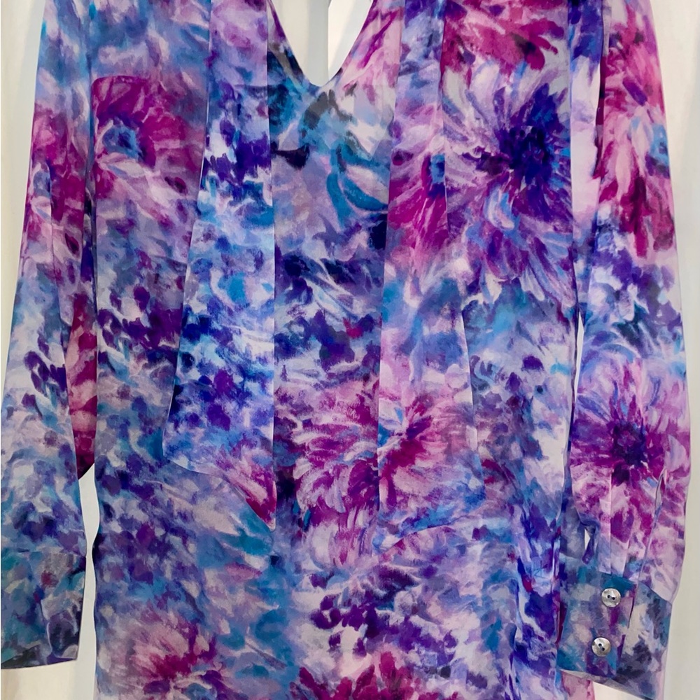 Silk Floral Print Dress Shirt With Ties & Cutout In The Back By Abi Ferrin New - Picture 3 of 16